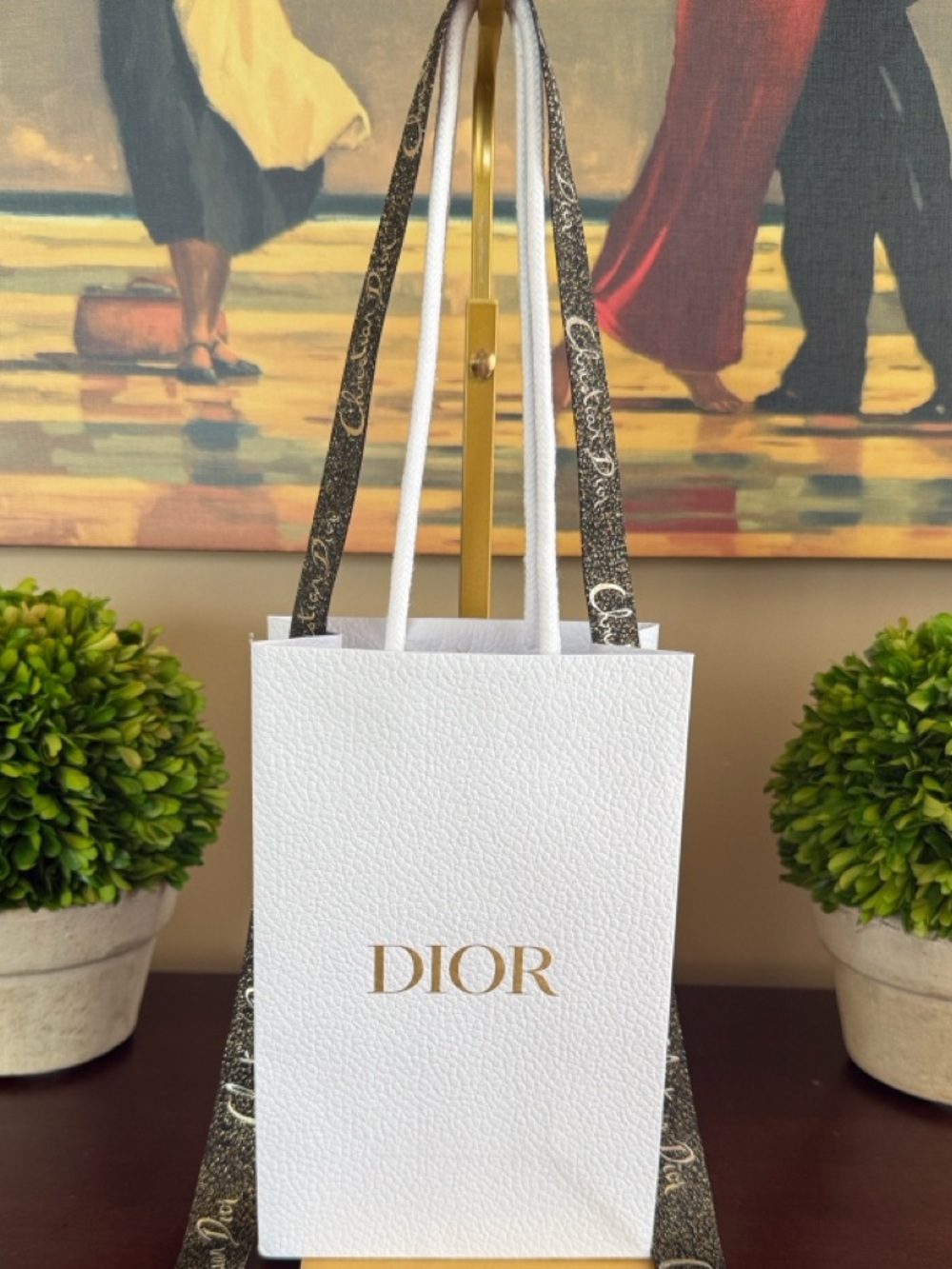 DIOR LUXURY WHITE WITH GOLD-TONE LOGO SHOPING PAPER BAG & BRANDED RIBBON 🌟NEW🌟